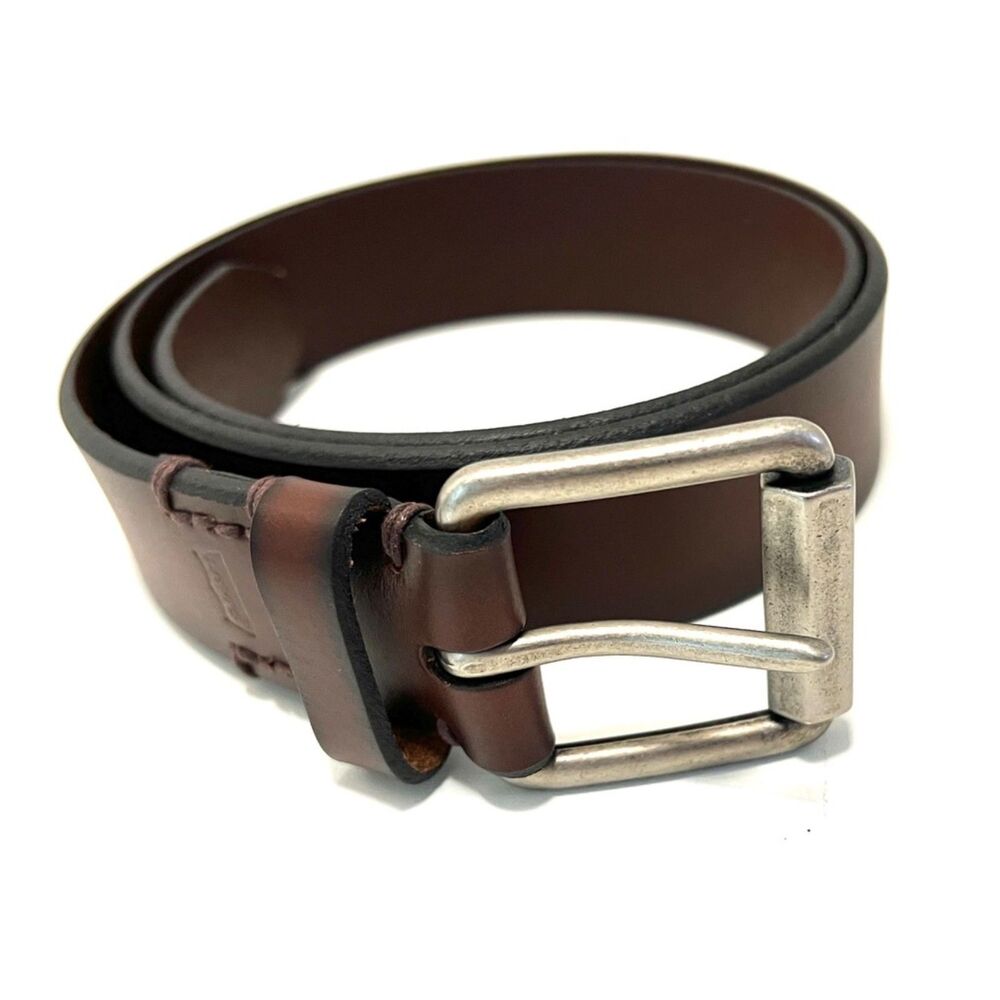 NWOT Levi's brown leather belt with roller buckle. Size M (34-36).
